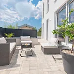 Appartement Vasilj Dein Eigener Pool Oder Dein Eigener Whirlpool Mit Aussicht, Dein Urlaub, Deine Privatsphaere, Deine Wahl