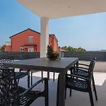 Vasilj Dein Eigener Pool Oder Dein Eigener Whirlpool Mit Aussicht, Dein Urlaub, Deine Privatsphaere, Deine Wahl