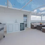 Vasilj Dein Eigener Pool Oder Dein Eigener Whirlpool Mit Aussicht, Dein Urlaub, Deine Privatsphaere, Deine Wahl Appartement Vodice