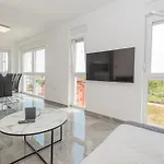 Appartement Vasilj Dein Eigener Pool Oder Dein Eigener Whirlpool Mit Aussicht, Dein Urlaub, Deine Privatsphaere, Deine Wahl Vodice
