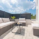 Appartement Vasilj Dein Eigener Pool Oder Dein Eigener Whirlpool Mit Aussicht, Dein Urlaub, Deine Privatsphaere, Deine Wahl *