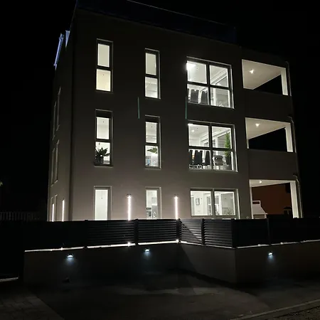 Vila Vasilj Privater Pool Unten, Whirlpool Mit Aussicht Oben, Ihr Urlaub, Ihre Wahl * Vodice