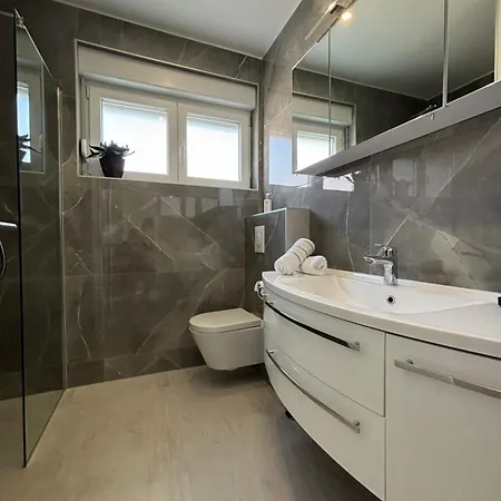 Vila Vasilj Privater Pool Unten, Whirlpool Mit Aussicht Oben, Ihr Urlaub, Ihre Wahl Apartment