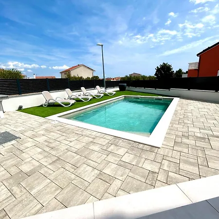 Vasilj Dein Eigener Pool Oder Dein Eigener Whirlpool Mit Aussicht, Dein Urlaub, Deine Privatsphaere, Deine Wahl Lägenhet