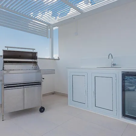 Lägenhet Vasilj Dein Eigener Pool Oder Dein Eigener Whirlpool Mit Aussicht, Dein Urlaub, Deine Privatsphaere, Deine Wahl Vodice