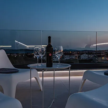 Vasilj Dein Eigener Pool Oder Dein Eigener Whirlpool Mit Aussicht, Dein Urlaub, Deine Privatsphaere, Deine Wahl 沃迪切