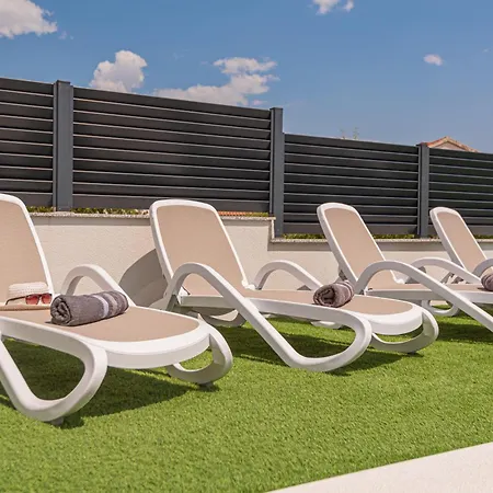 Lägenhet Vasilj Dein Eigener Pool Oder Dein Eigener Whirlpool Mit Aussicht, Dein Urlaub, Deine Privatsphaere, Deine Wahl