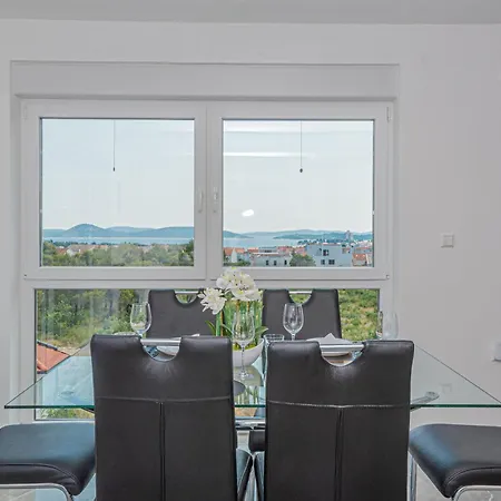 Lägenhet Vasilj Dein Eigener Pool Oder Dein Eigener Whirlpool Mit Aussicht, Dein Urlaub, Deine Privatsphaere, Deine Wahl