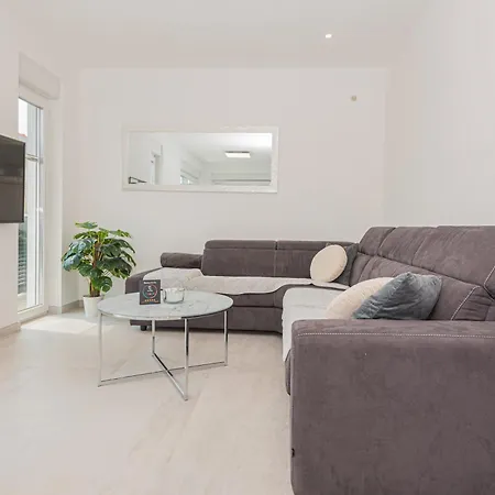 Vasilj Dein Eigener Pool Oder Dein Eigener Whirlpool Mit Aussicht, Dein Urlaub, Deine Privatsphaere, Deine Wahl 公寓