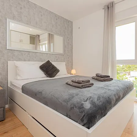 公寓 Vasilj Dein Eigener Pool Oder Dein Eigener Whirlpool Mit Aussicht, Dein Urlaub, Deine Privatsphaere, Deine Wahl *