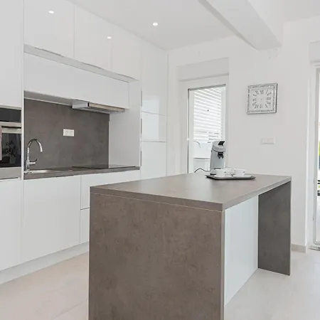 Vasilj Dein Eigener Pool Oder Dein Eigener Whirlpool Mit Aussicht, Dein Urlaub, Deine Privatsphaere, Deine Wahl 公寓 *