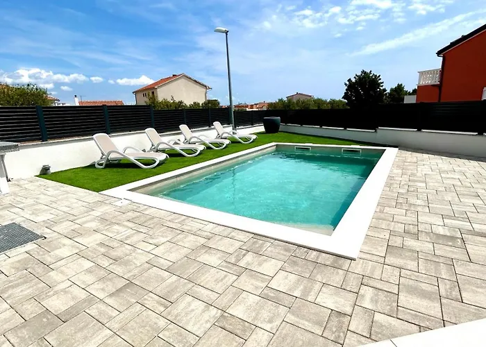 Vasilj Dein Eigener Pool Oder Dein Eigener Whirlpool Mit Aussicht, Dein Urlaub, Deine Privatsphaere, Deine Wahl Daire