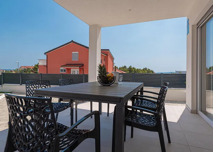 Vasilj Dein Eigener Pool Oder Dein Eigener Whirlpool Mit Aussicht, Dein Urlaub, Deine Privatsphaere, Deine Wahl