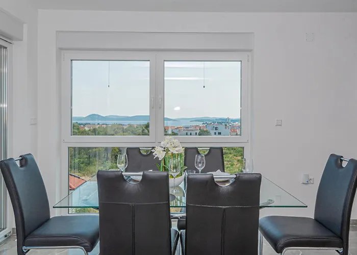 Appartement Vasilj Dein Eigener Pool Oder Dein Eigener Whirlpool Mit Aussicht, Dein Urlaub, Deine Privatsphaere, Deine Wahl
