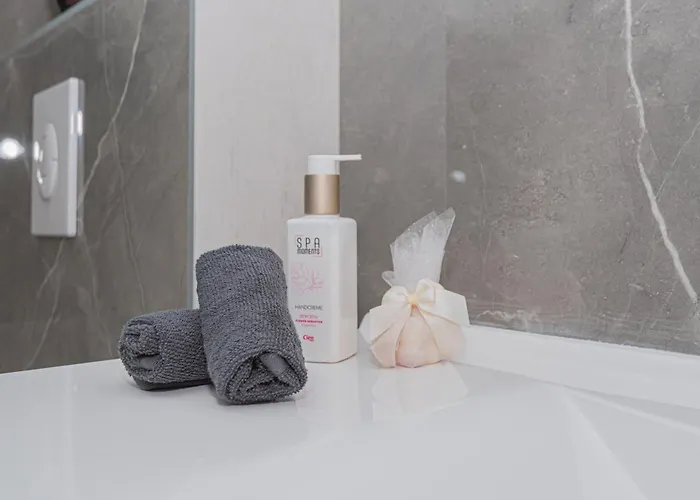 Vasilj Dein Eigener Pool Oder Dein Eigener Whirlpool Mit Aussicht, Dein Urlaub, Deine Privatsphaere, Deine Wahl Vodice