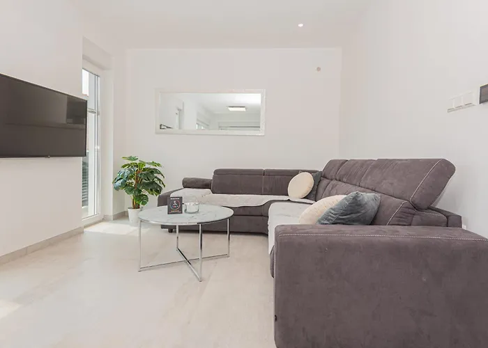 Vasilj Dein Eigener Pool Oder Dein Eigener Whirlpool Mit Aussicht, Dein Urlaub, Deine Privatsphaere, Deine Wahl Apartament