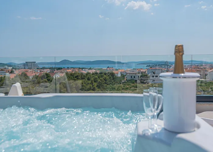 Apartament Vasilj Dein Eigener Pool Oder Dein Eigener Whirlpool Mit Aussicht, Dein Urlaub, Deine Privatsphaere, Deine Wahl