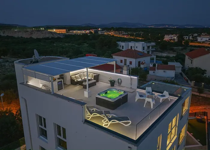 Vasilj Dein Eigener Pool Oder Dein Eigener Whirlpool Mit Aussicht, Dein Urlaub, Deine Privatsphaere, Deine Wahl Apartament *