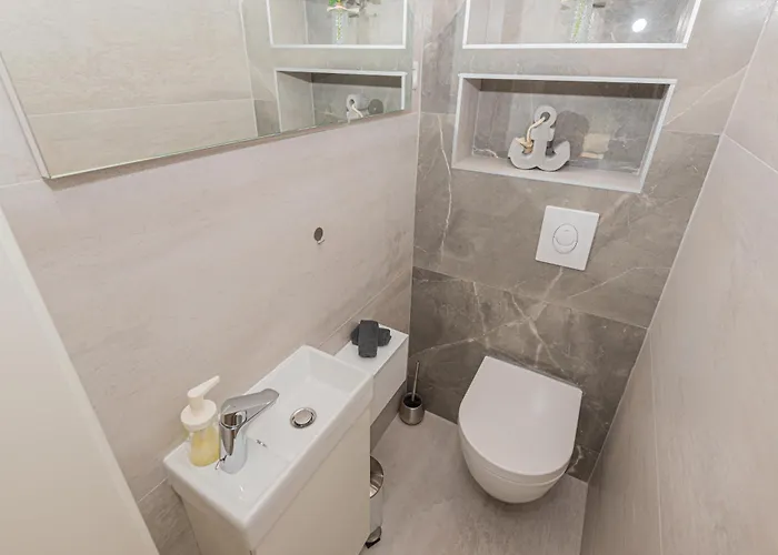 Apartament Vasilj Dein Eigener Pool Oder Dein Eigener Whirlpool Mit Aussicht, Dein Urlaub, Deine Privatsphaere, Deine Wahl