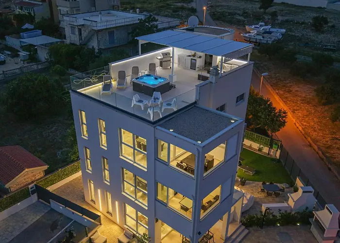 Apartament Vasilj Dein Eigener Pool Oder Dein Eigener Whirlpool Mit Aussicht, Dein Urlaub, Deine Privatsphaere, Deine Wahl Vodice