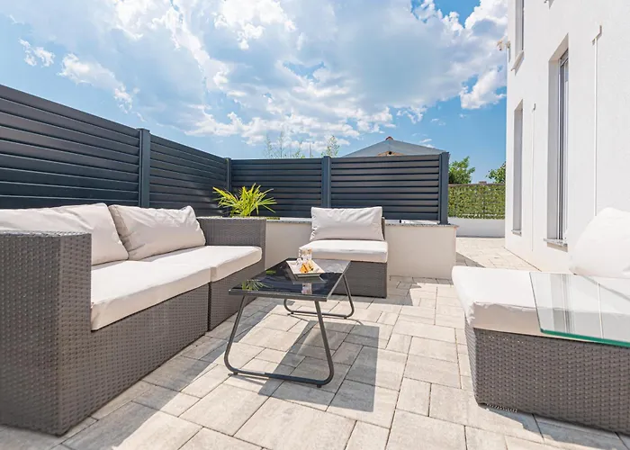 Appartement Vasilj Dein Eigener Pool Oder Dein Eigener Whirlpool Mit Aussicht, Dein Urlaub, Deine Privatsphaere, Deine Wahl *