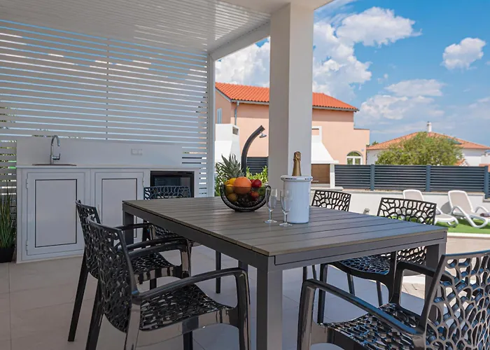 Vasilj Dein Eigener Pool Oder Dein Eigener Whirlpool Mit Aussicht, Dein Urlaub, Deine Privatsphaere, Deine Wahl